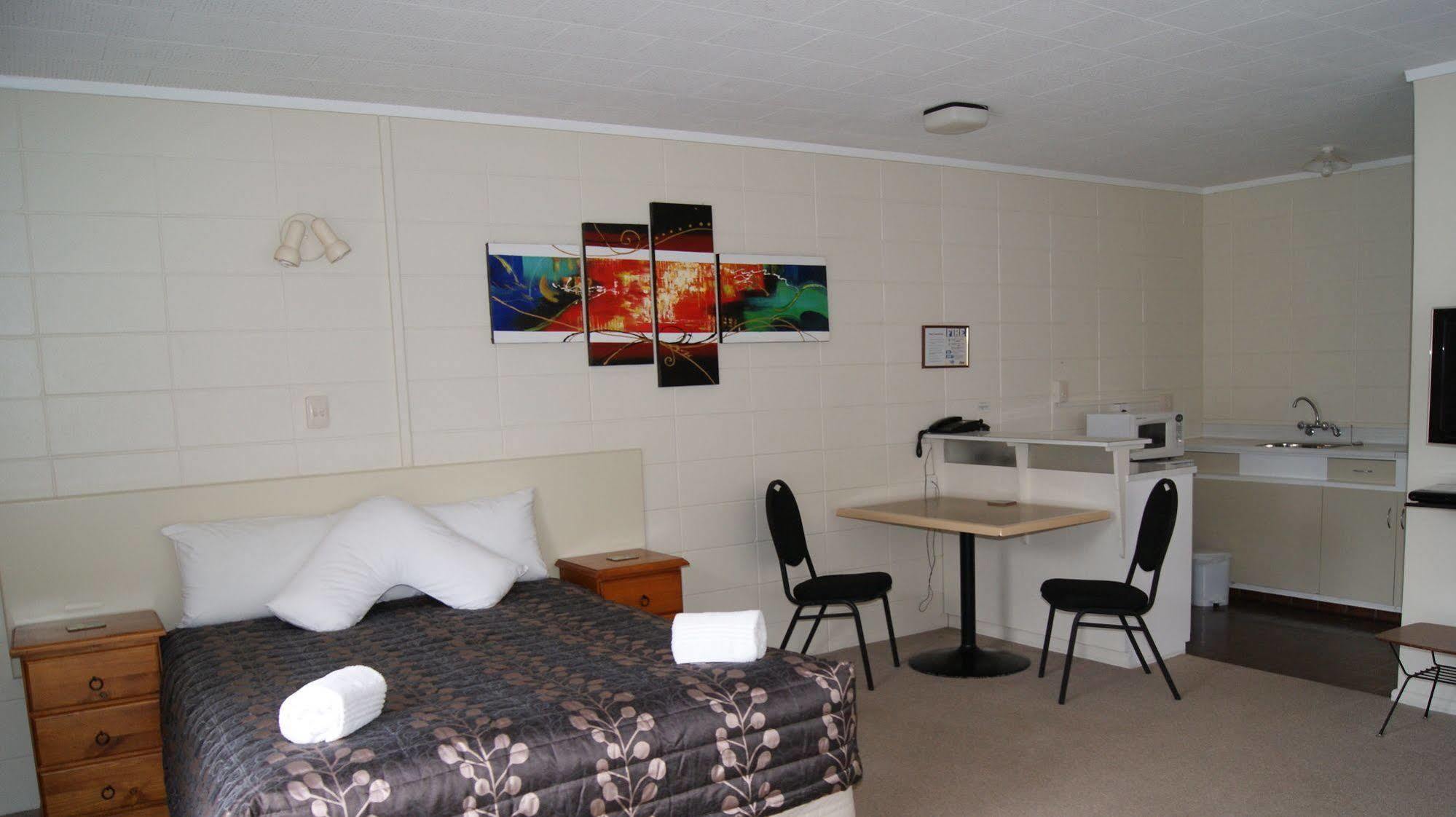 Tourist Court Motel Whakatane Exterior foto